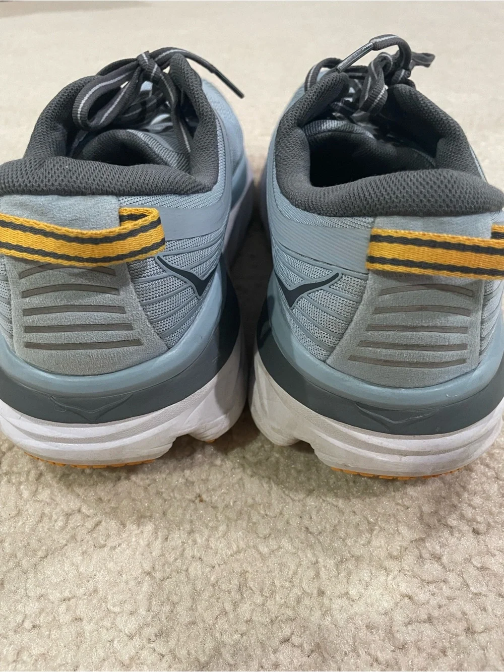 Hoka One One Bondi 7 Light Gray Running Sneakers Men’s Size 10.5